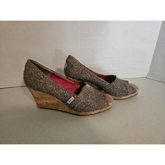 TOMS Women's 8.5 W Brown Fabric Cork Wedge Peep Toe Sandals Heels Shoes - Picture 1 of 7